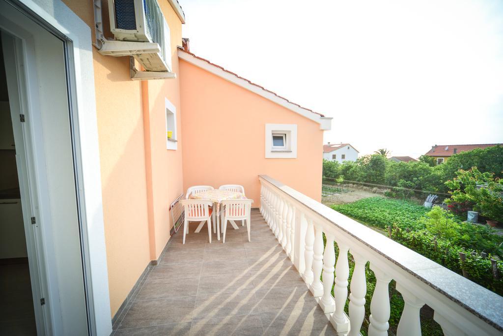 Apartments Valentina Petrčane Dış mekan fotoğraf